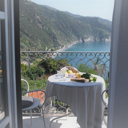 My Place Your Place Corniglia Eksteriør bilde